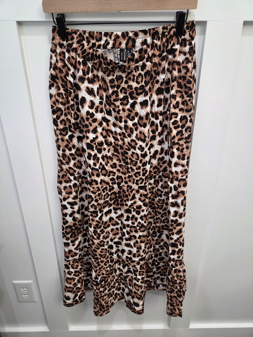 Vero Moda Leopard Print Midi Skirt - Brown & Black